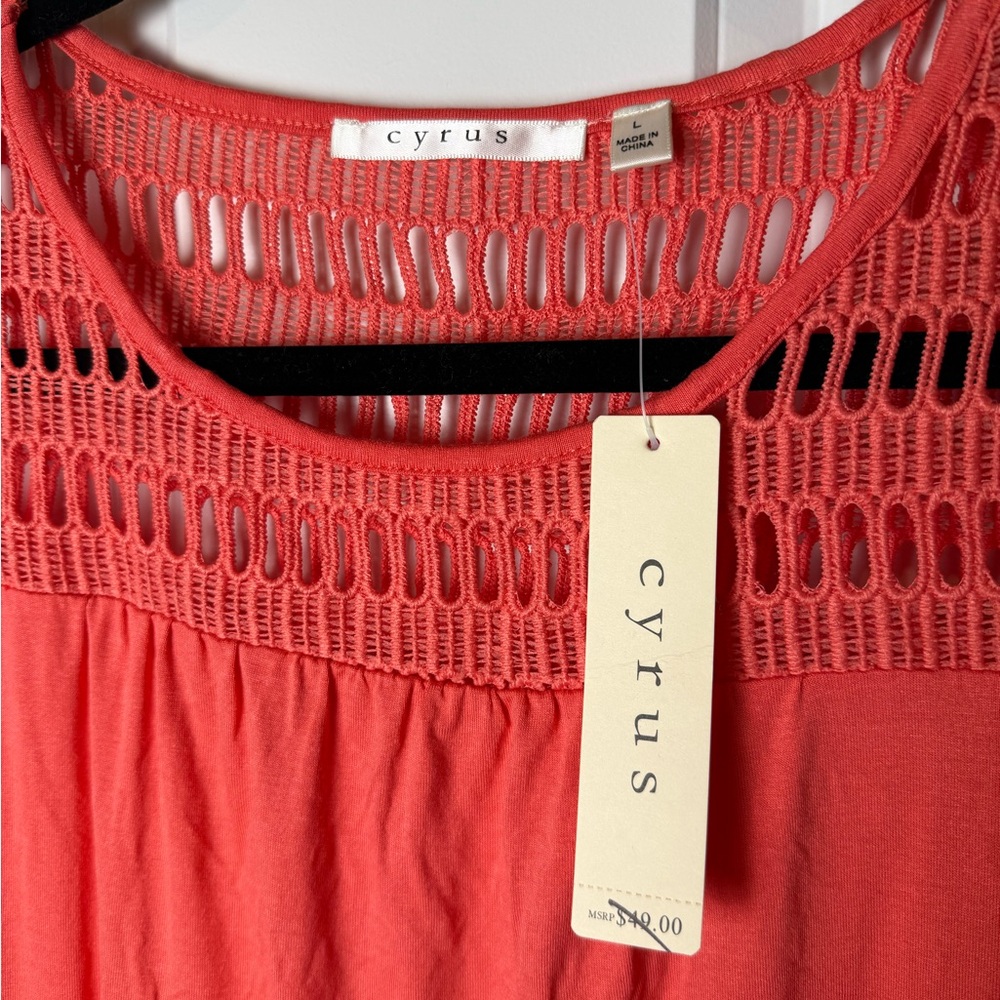 Cyrus top NWT - Picture 3 of 4